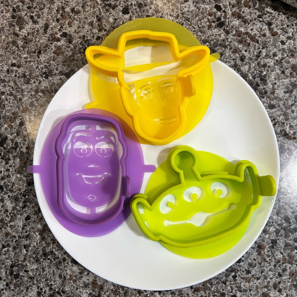 Pampered Chef Toy Story Character - PANCAKE MOLDS & SUGAR STENCILS